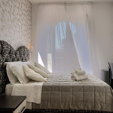 Domus Pietro Inn Roma Ngoại thất bức ảnh
