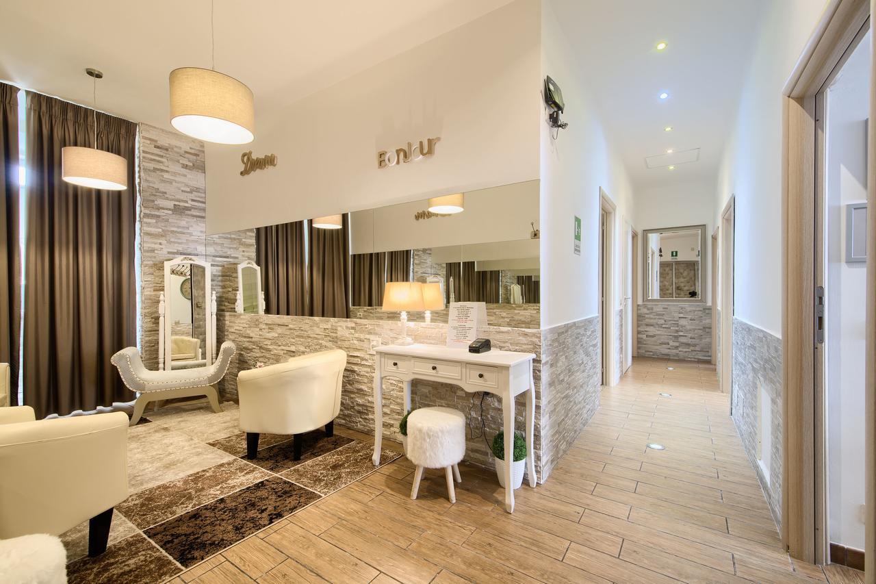Domus Pietro Inn Roma Ngoại thất bức ảnh