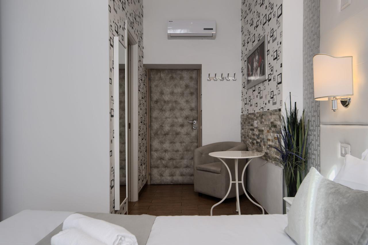 Domus Pietro Inn Roma Ngoại thất bức ảnh