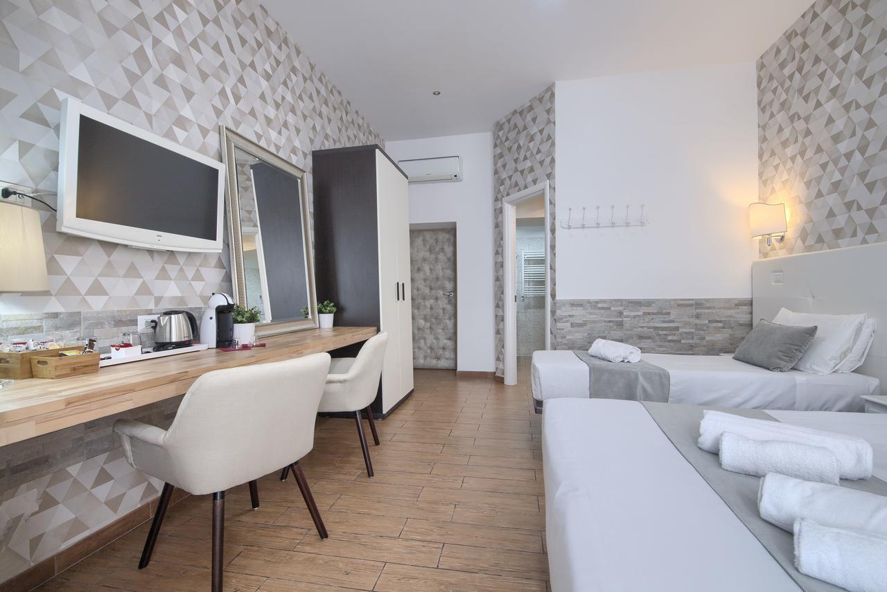 Domus Pietro Inn Roma Ngoại thất bức ảnh